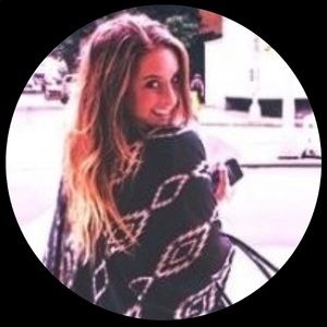 Meet your Posher, Alyssa